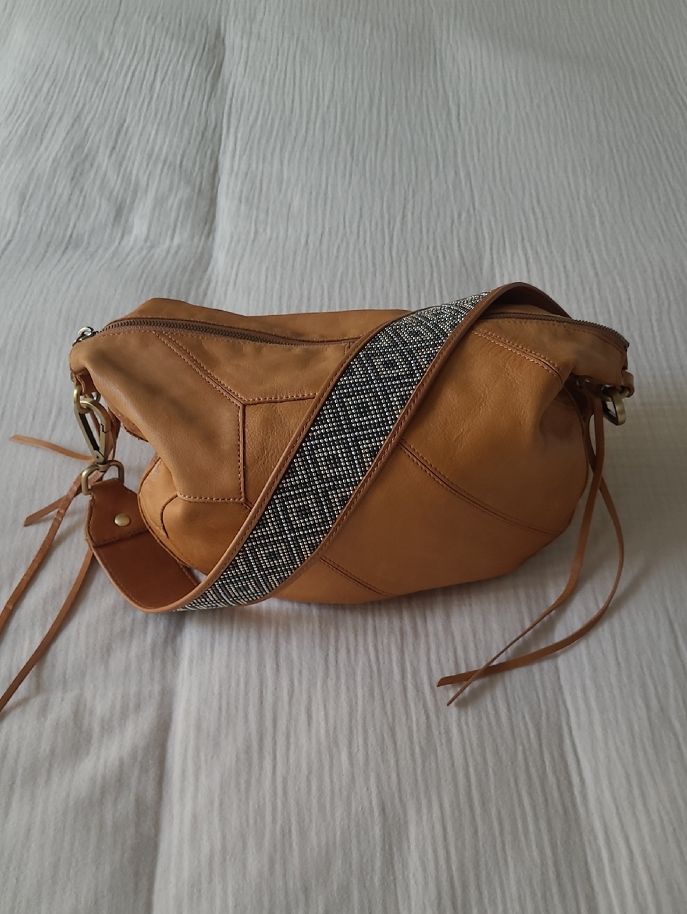 HOBO Crossbody - Picture 2 of 10